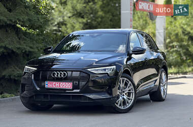 Позашляховик / Кросовер Audi e-tron 2020 в 