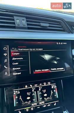 Внедорожник / Кроссовер Audi e-tron 2021 в 