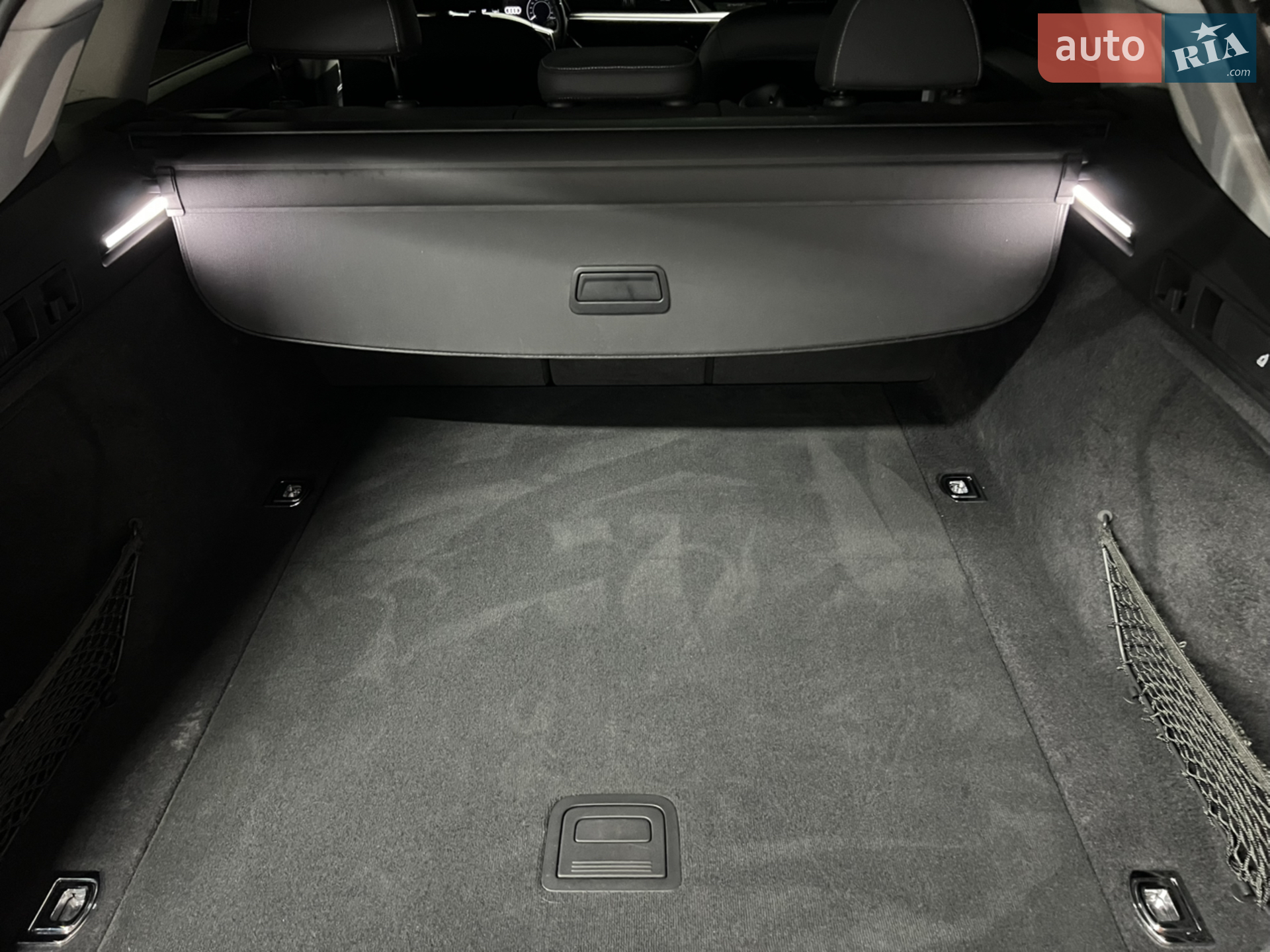 2019 Audi e-tron - мініатюра 16