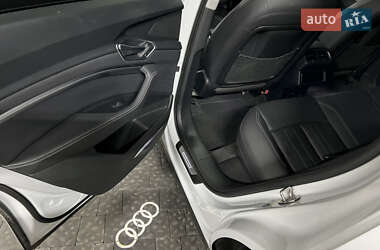 Внедорожник / Кроссовер Audi e-tron 2019 в 