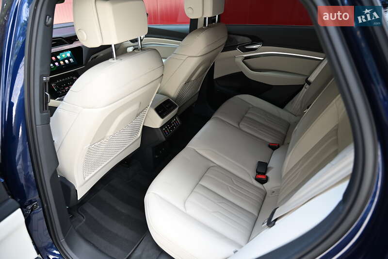 Внедорожник / Кроссовер Audi e-tron 2022 в Львове