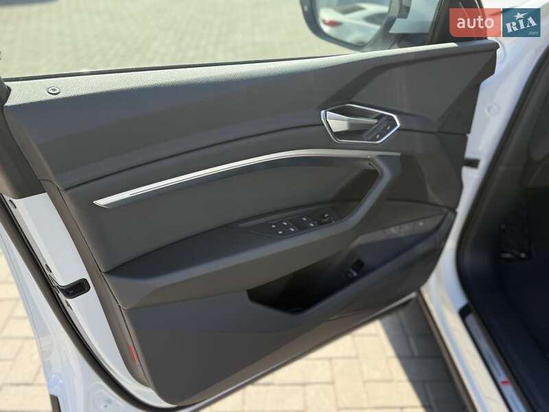 Позашляховик / Кросовер Audi e-tron 2021 в Одесі