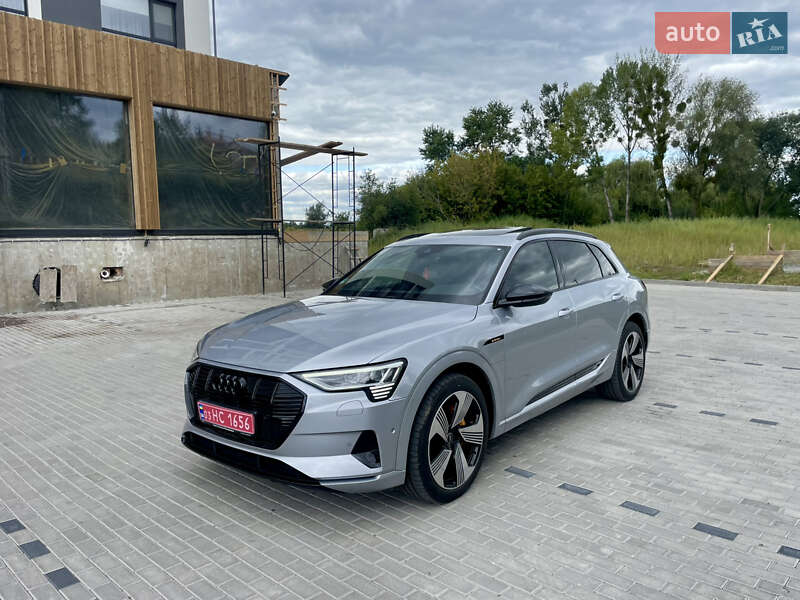 Внедорожник / Кроссовер Audi e-tron 2022 в Ровно