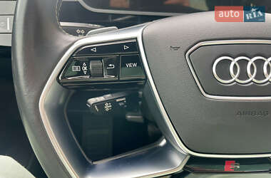 Внедорожник / Кроссовер Audi e-tron 2022 в 