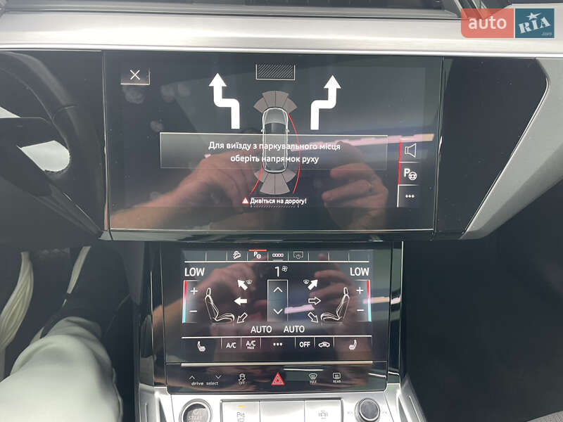 Внедорожник / Кроссовер Audi e-tron 2022 в Ровно