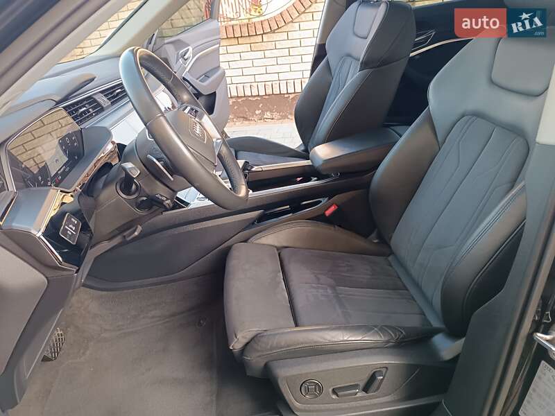 Внедорожник / Кроссовер Audi e-tron 2023 в Дрогобыче фото 42 Внедорожник / Кроссовер Audi e-tron 2023 в Дрогобыче