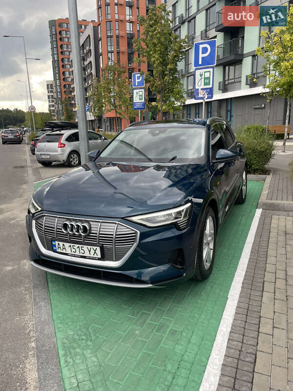 Audi e-tron 2021