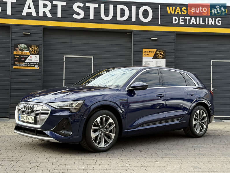 Audi e-tron 2022