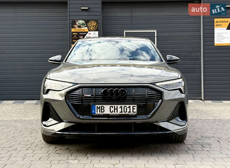 Внедорожник / Кроссовер Audi e-tron 2022 в Мукачево