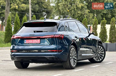 Внедорожник / Кроссовер Audi e-tron 2020 в 