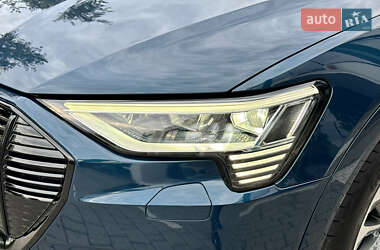 Внедорожник / Кроссовер Audi e-tron 2020 в 