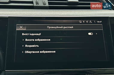 Внедорожник / Кроссовер Audi e-tron 2020 в 
