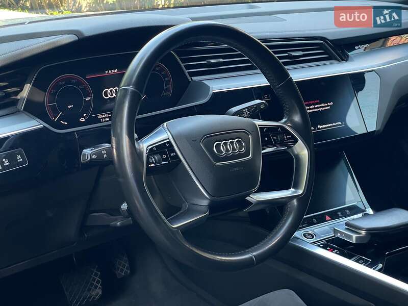 Позашляховик / Кросовер Audi e-tron 2020 в Києві