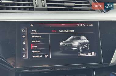 Внедорожник / Кроссовер Audi e-tron 2019 в 