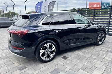 Внедорожник / Кроссовер Audi e-tron 2019 в 