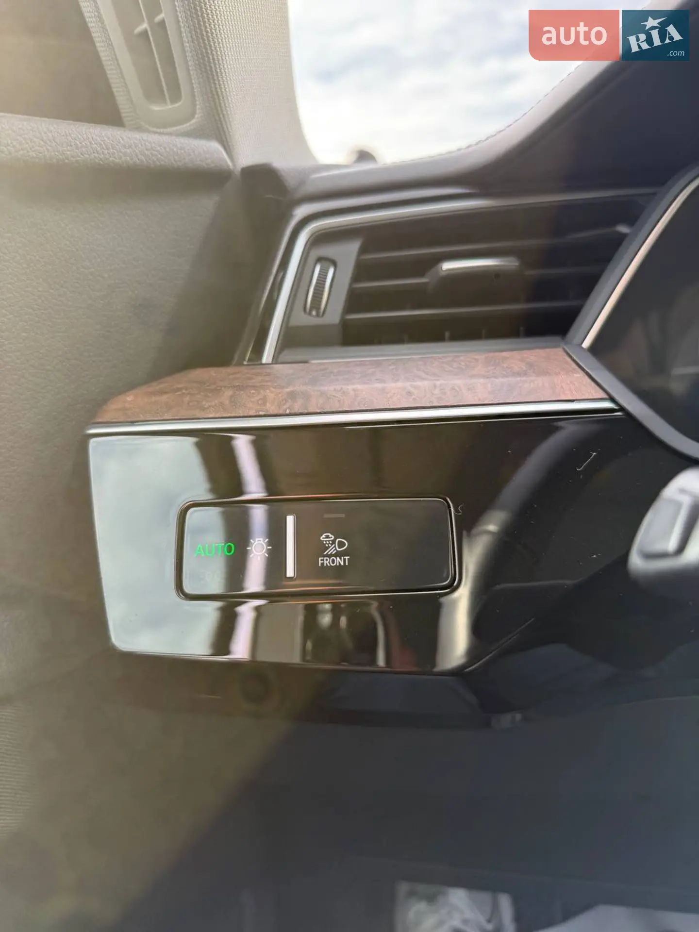 2021 Audi e-tron - мініатюра 10