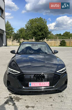Внедорожник / Кроссовер Audi e-tron 2019 в 