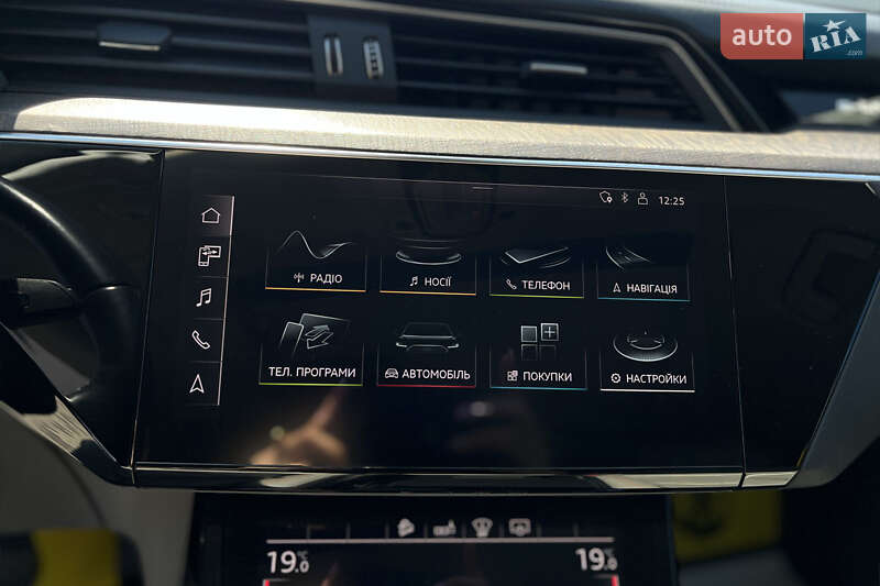 Внедорожник / Кроссовер Audi e-tron 2019 в Мукачево