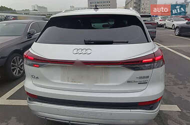 Внедорожник / Кроссовер Audi e-tron 2022 в 