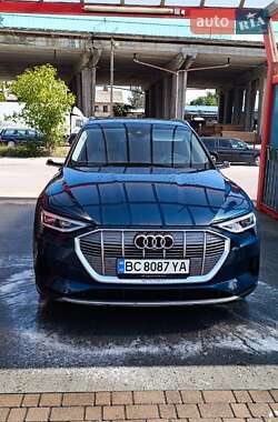 Позашляховик / Кросовер Audi e-tron 2020 в 