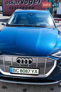Позашляховик / Кросовер Audi e-tron 2020 в 