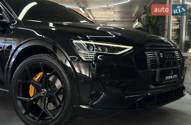 Внедорожник / Кроссовер Audi e-tron 2019 в 