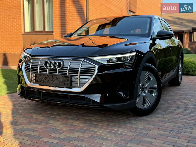 Audi e-tron 2022