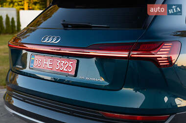 Внедорожник / Кроссовер Audi e-tron 2019 в 
