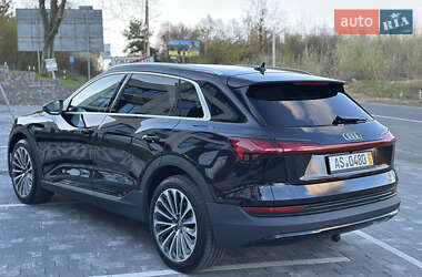 Внедорожник / Кроссовер Audi e-tron 2020 в 