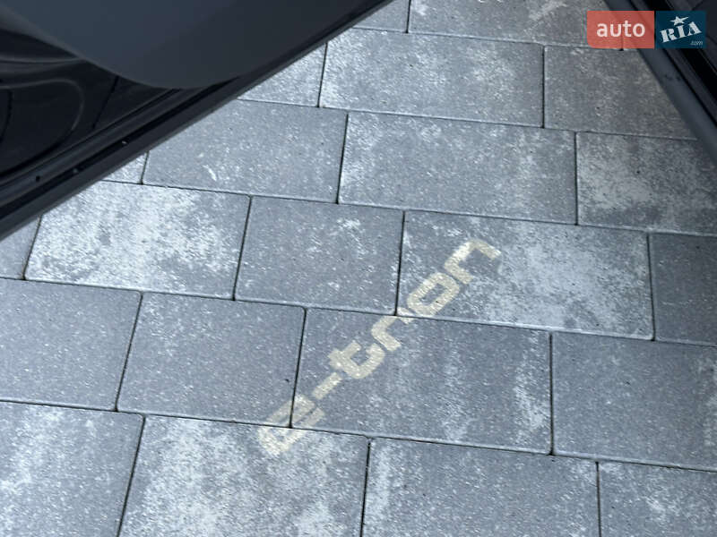 Позашляховик / Кросовер Audi e-tron 2020 в Ужгороді