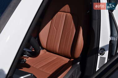 Внедорожник / Кроссовер Audi e-tron 2020 в 