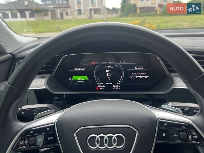 Внедорожник / Кроссовер Audi e-tron 2021 в Ровно