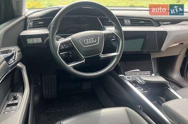 Внедорожник / Кроссовер Audi e-tron 2021 в 