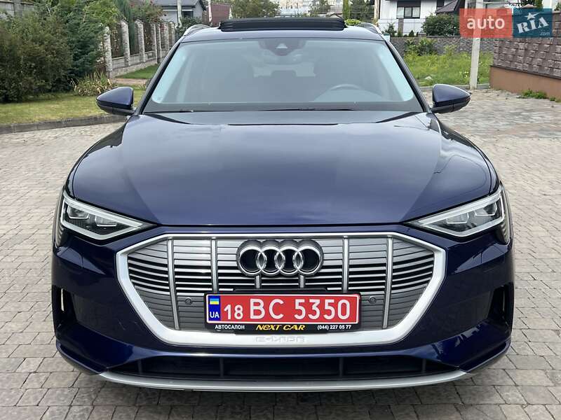 Внедорожник / Кроссовер Audi e-tron 2021 в Ровно