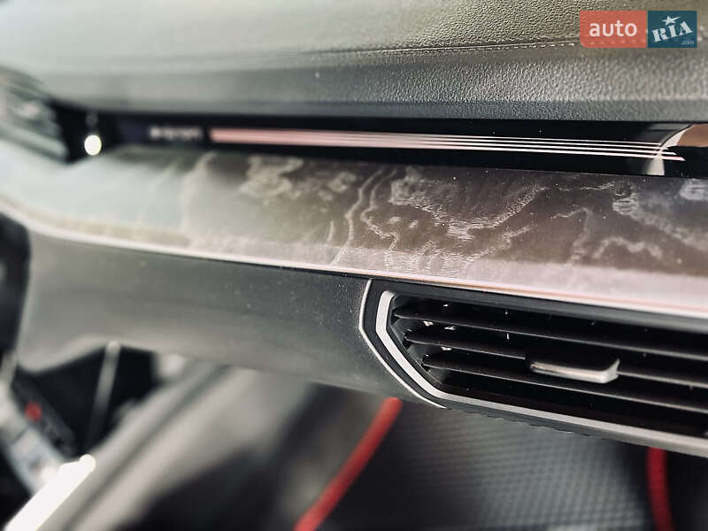 Внедорожник / Кроссовер Audi e-tron 2020 в Одессе