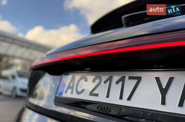Позашляховик / Кросовер Audi e-tron 2019 в 