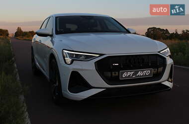 Внедорожник / Кроссовер Audi e-tron 2022 в 