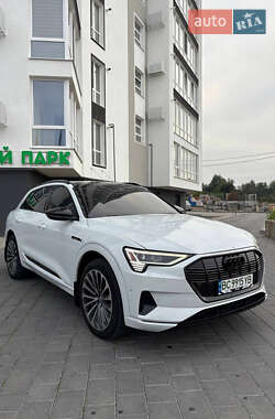 Внедорожник / Кроссовер Audi e-tron 2019 в 