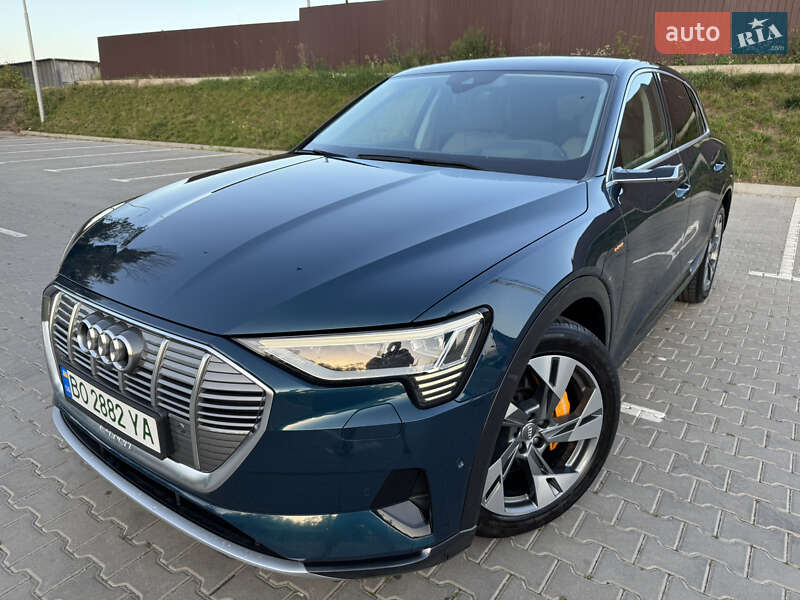 Позашляховик / Кросовер Audi e-tron 2019 в Тернополі