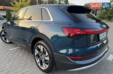 Внедорожник / Кроссовер Audi e-tron 2019 в 