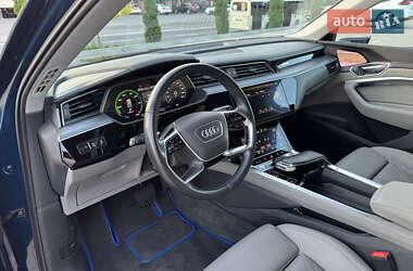 Внедорожник / Кроссовер Audi e-tron 2019 в 