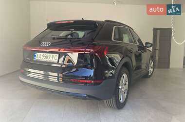 Внедорожник / Кроссовер Audi e-tron 2020 в 