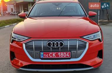 Внедорожник / Кроссовер Audi e-tron 2021 в 
