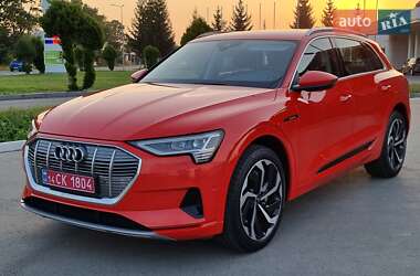 Внедорожник / Кроссовер Audi e-tron 2021 в 