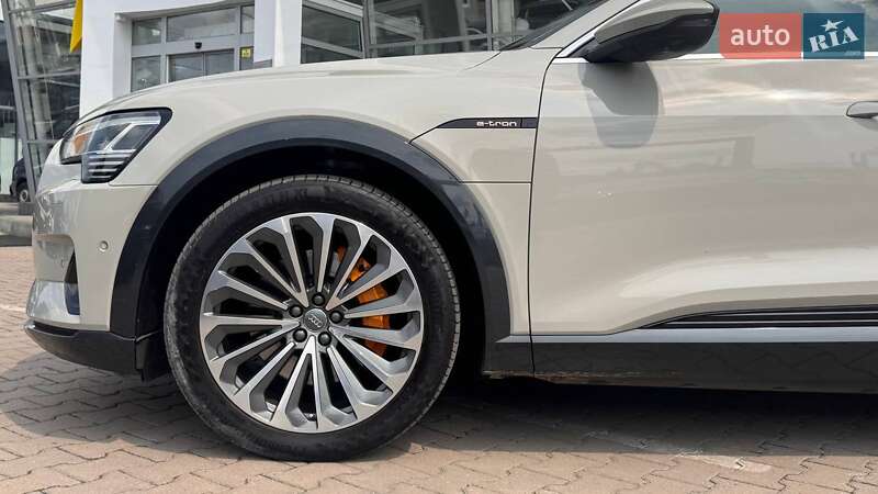 Внедорожник / Кроссовер Audi e-tron 2020 в Черновцах