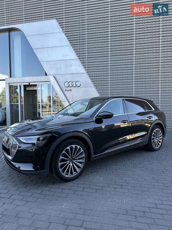 Внедорожник / Кроссовер Audi e-tron 2021 в Киеве фото 10 Внедорожник / Кроссовер Audi e-tron 2021 в Киеве