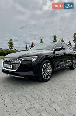 Внедорожник / Кроссовер Audi e-tron 2019 в 