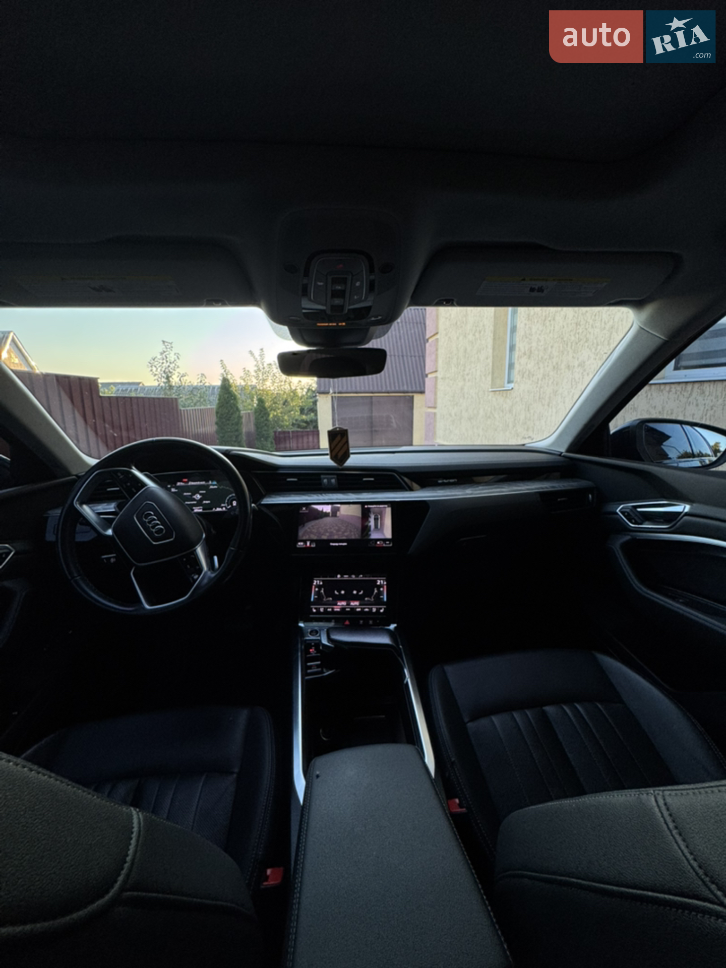 2021 Audi e-tron - мініатюра 54