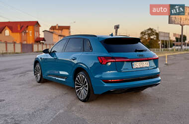 Внедорожник / Кроссовер Audi e-tron 2019 в 