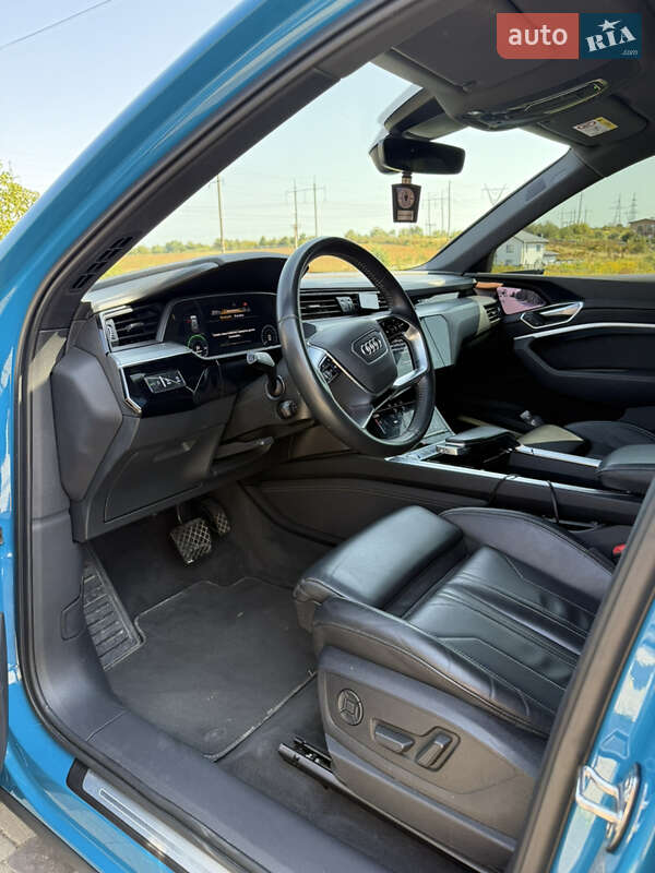 Внедорожник / Кроссовер Audi e-tron 2019 в Ровно фото 13 Внедорожник / Кроссовер Audi e-tron 2019 в Ровно